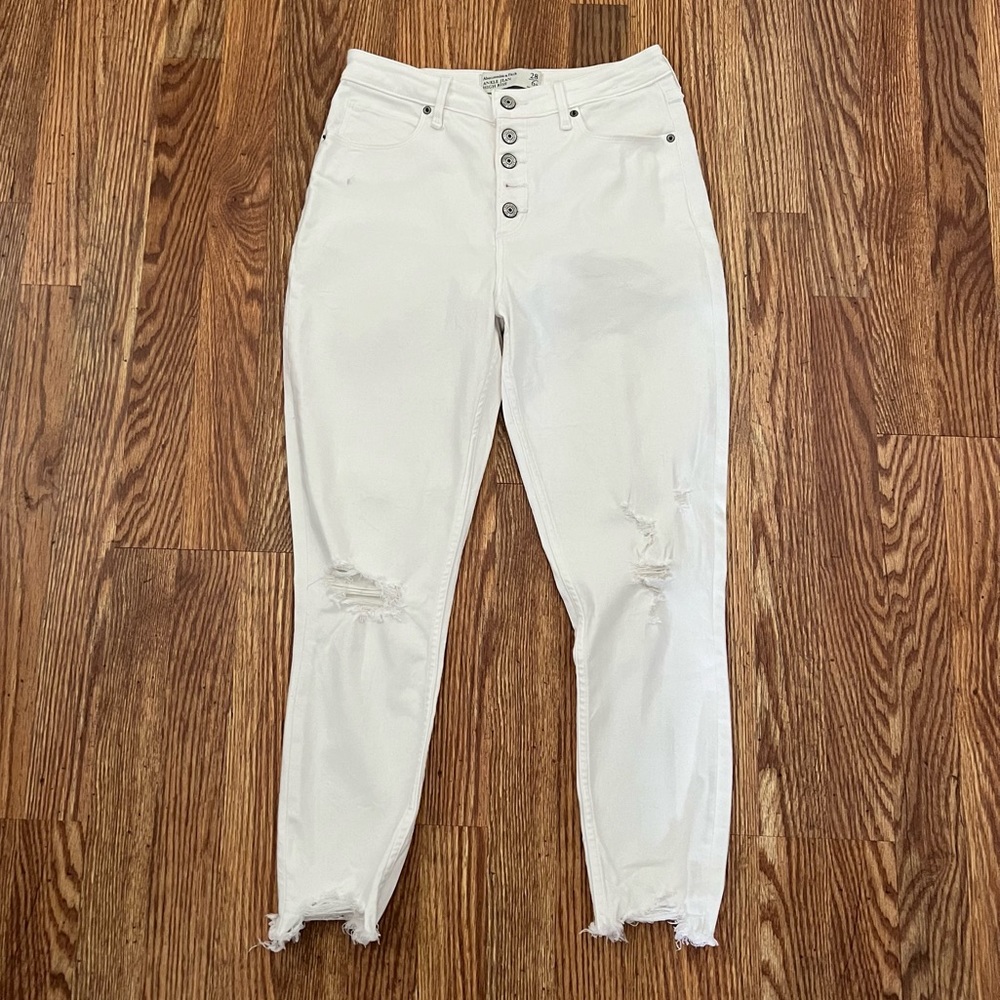 White Abercrombie & Fitch Curve Love Angle Jean High Rise 28/6R